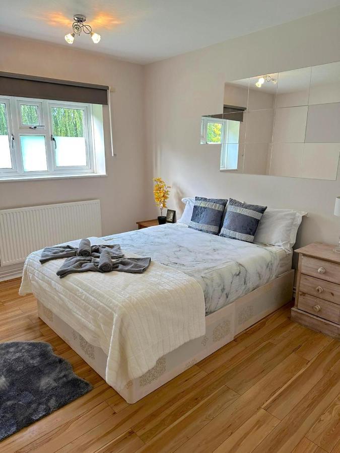 303 Alexandra Avenue Ha2 9Dx Apartment Pinner Exterior photo